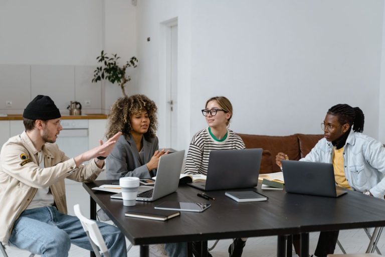 Results-Oriented vs. Time Tracking: Why the Best Remote Teams Use Both